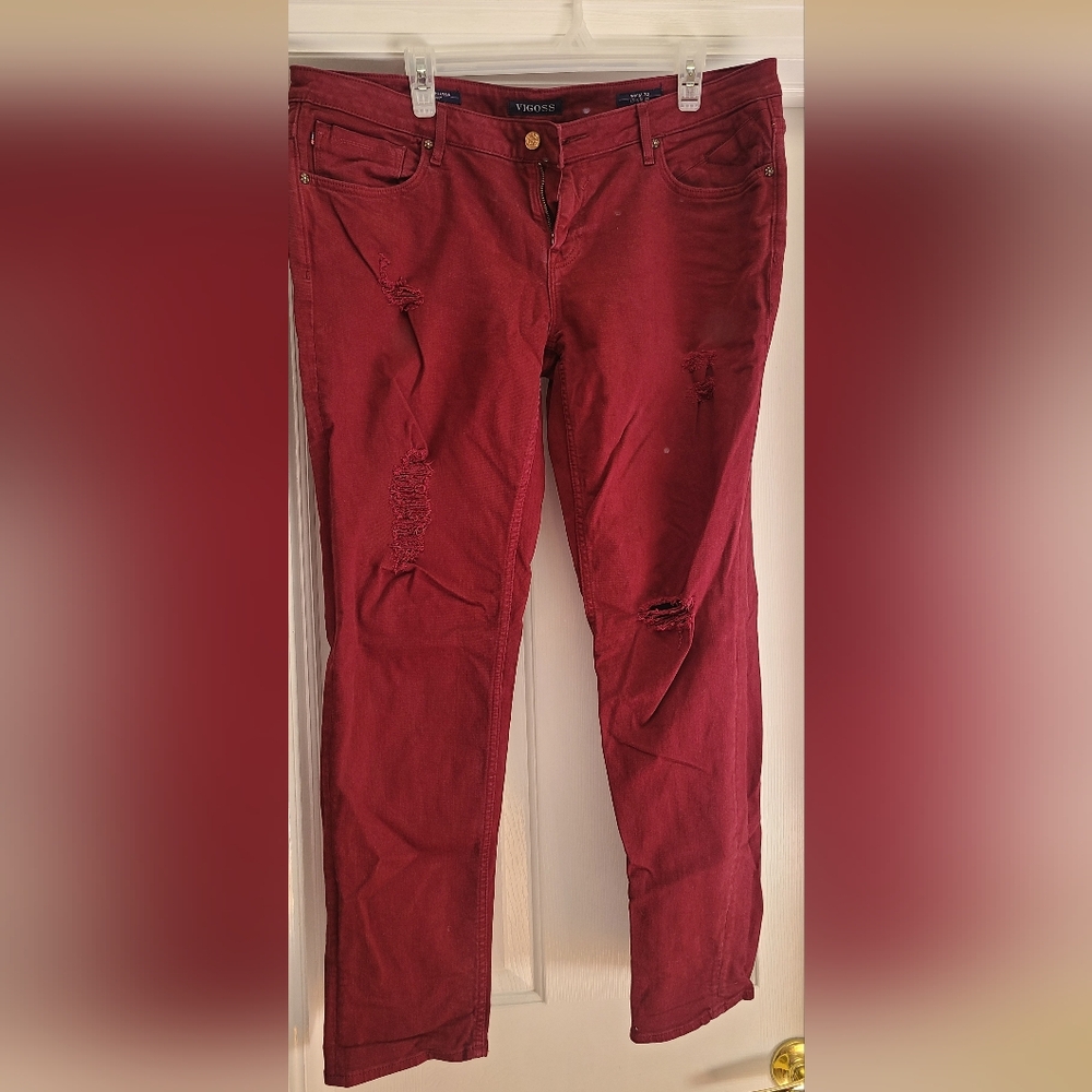 Vigoss Chelsea Destructed Skinny Jeans Burgundy Size 32x29